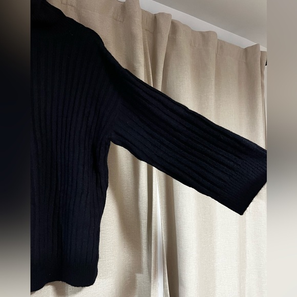 H&M tunic sweater - Picture 2 of 2